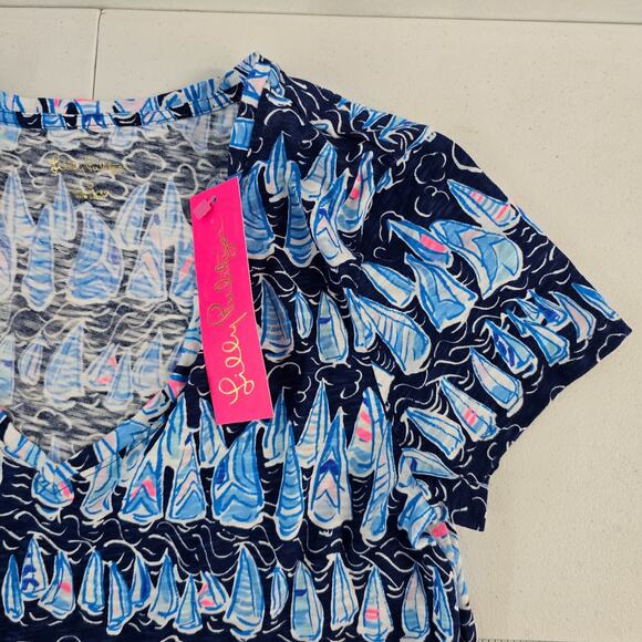 NWT Lilly Pulitzer Etta V-Neck Women's Shirt Navy Sailboat Print S 6136 - Picture 2 of 9